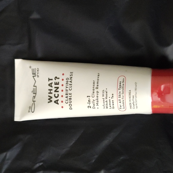 What Acne Moisturizer & Cleanser Set - Picture 4 of 5